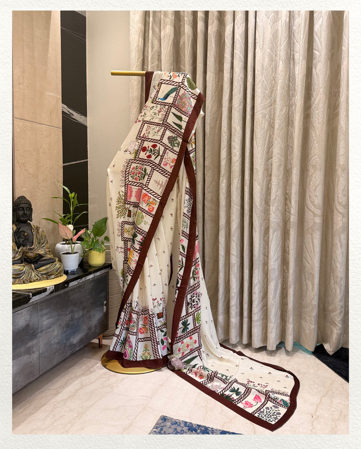 Madhuban – Artistic Floral Printed Saree | Pure Crepe