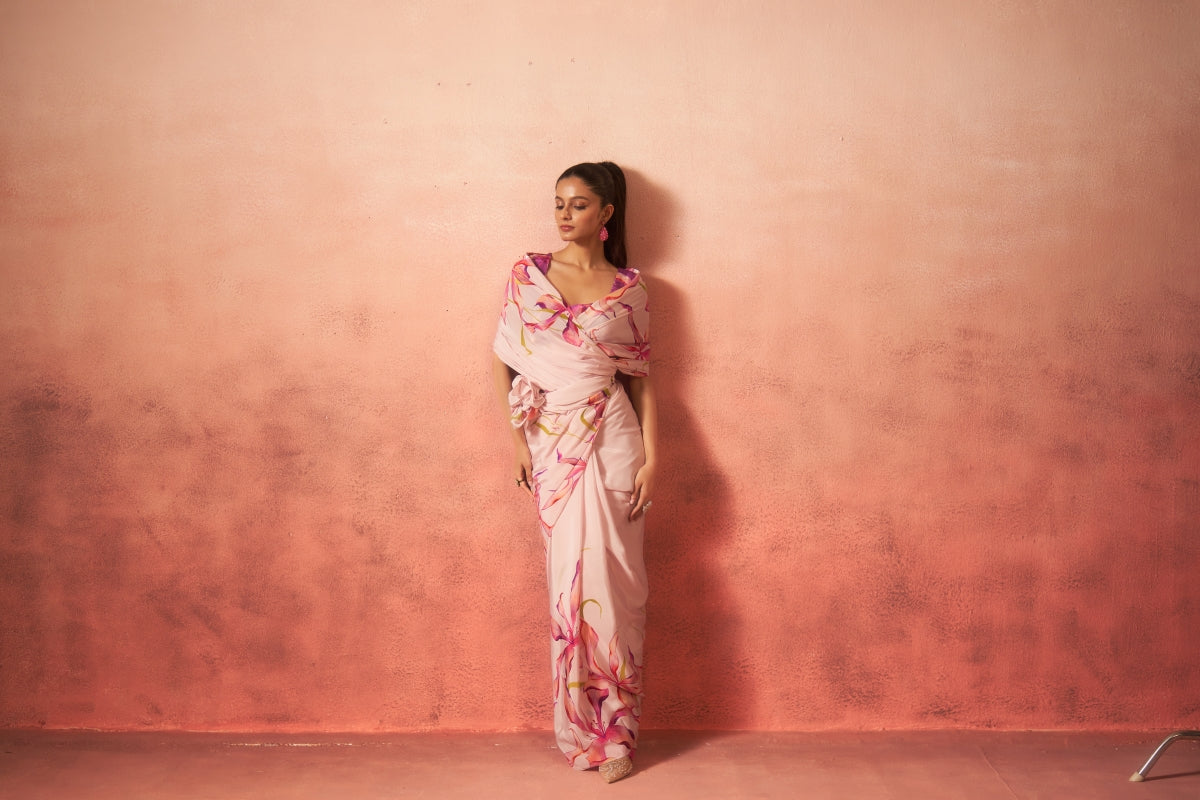 Nargis – Lily Bloom in Soft Beige (Pure Crepe)