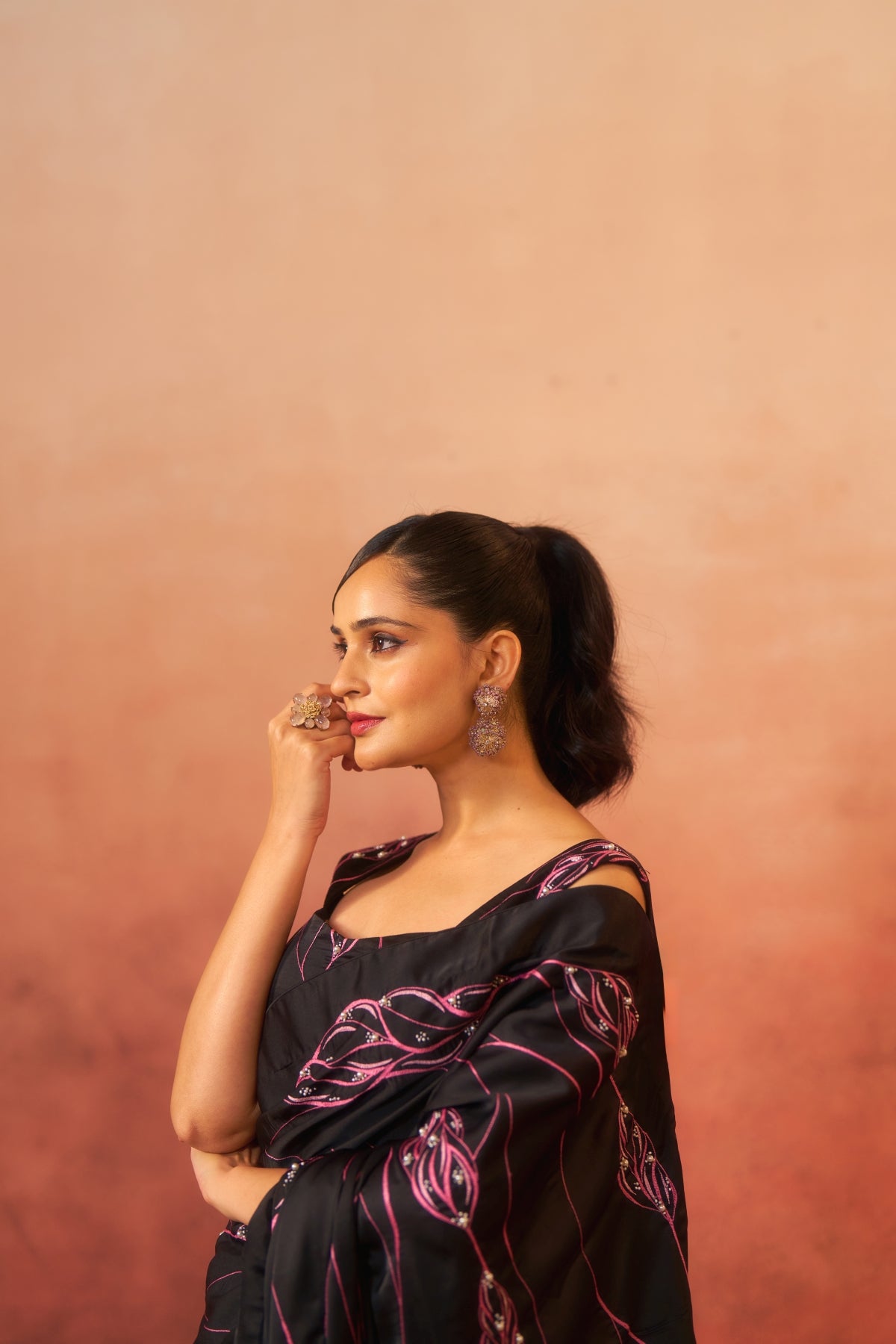 Sitara – Black Elegance Adorned with Pearls