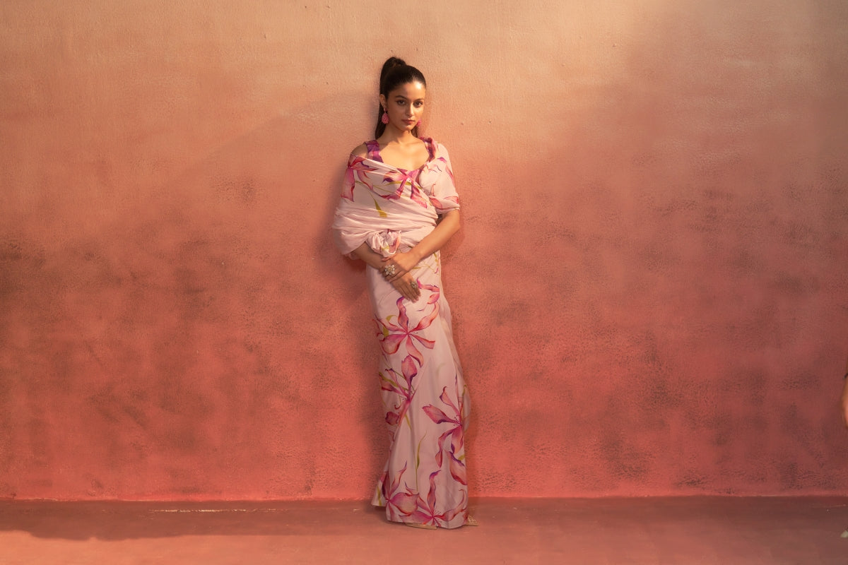 Nargis – Lily Bloom in Soft Beige (Pure Crepe)