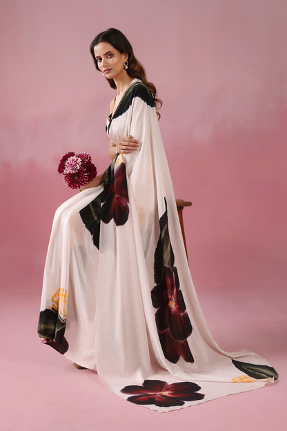 Gulbeige –Soft Beige with Maroon and Green Floral Motifs