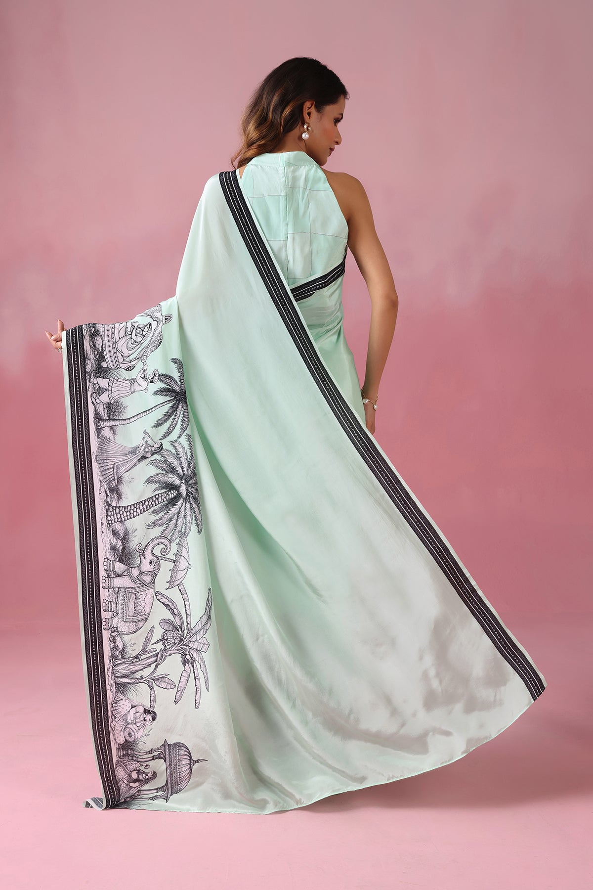 Mintara – Mint Green Drape Adorned with Kalamkari Motifs