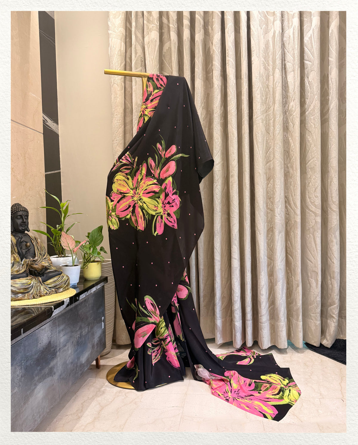 Rangrez- Vibrant Floral Printed Saree | Pure Crepe