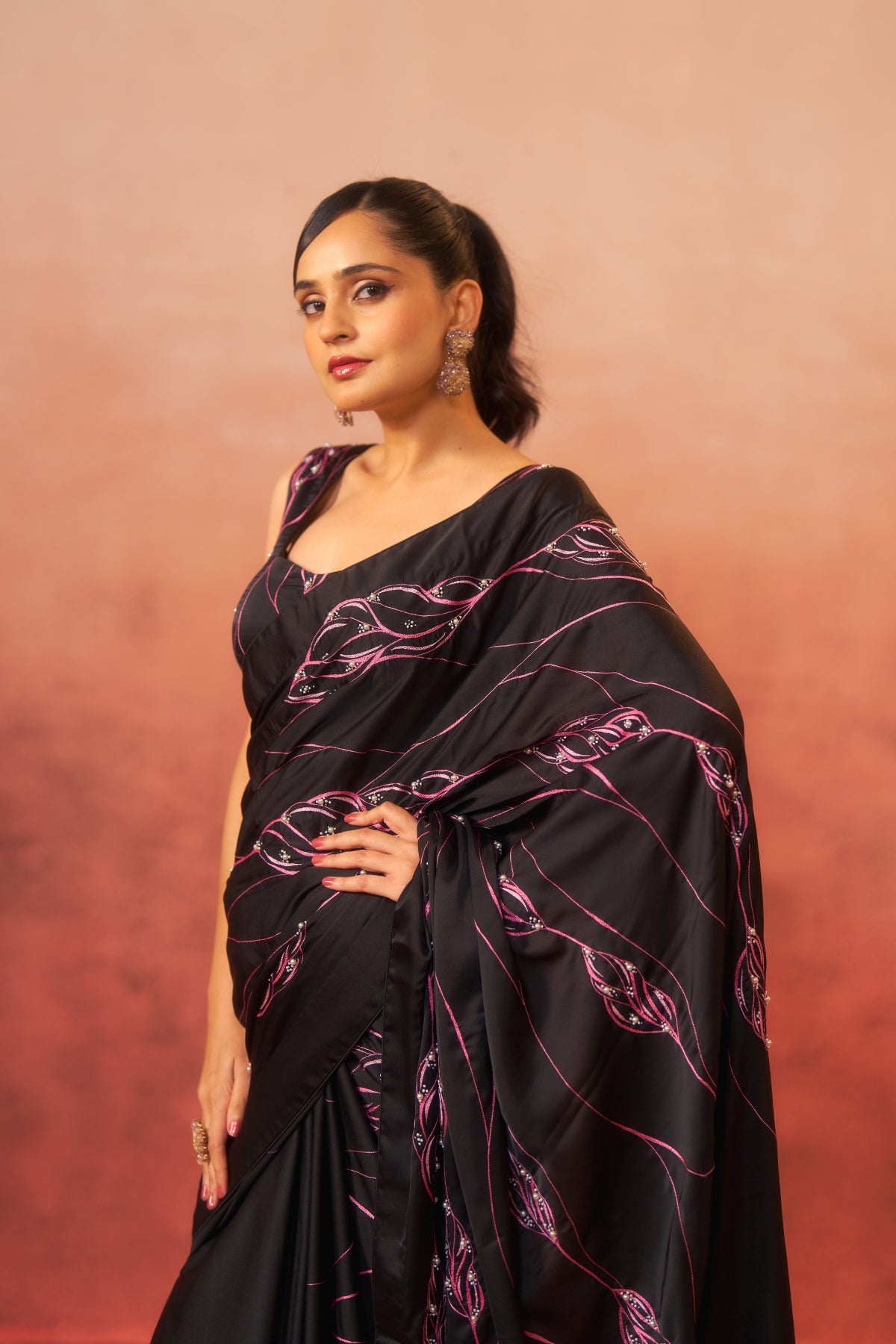 Sitara – Black Elegance Adorned with Pearls