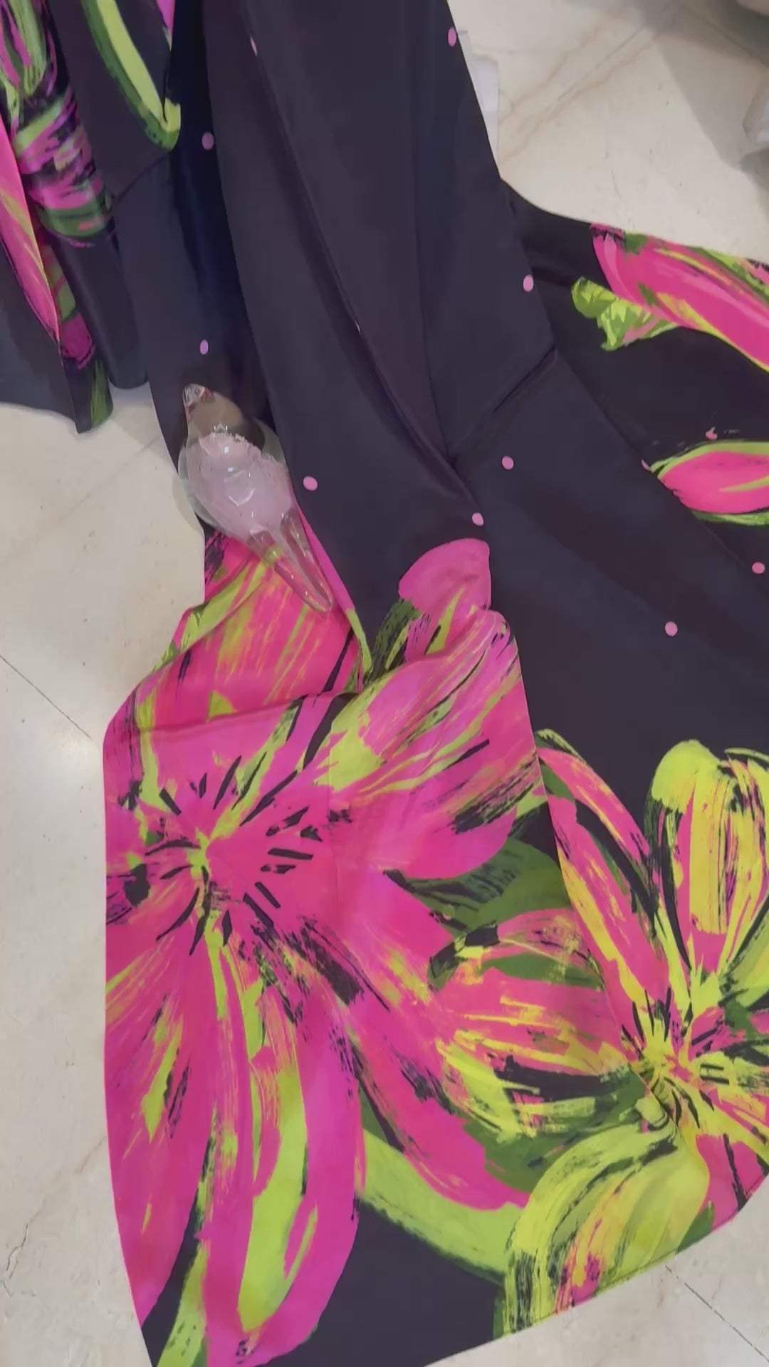 Rangrez- Vibrant Floral Printed Saree | Pure Crepe